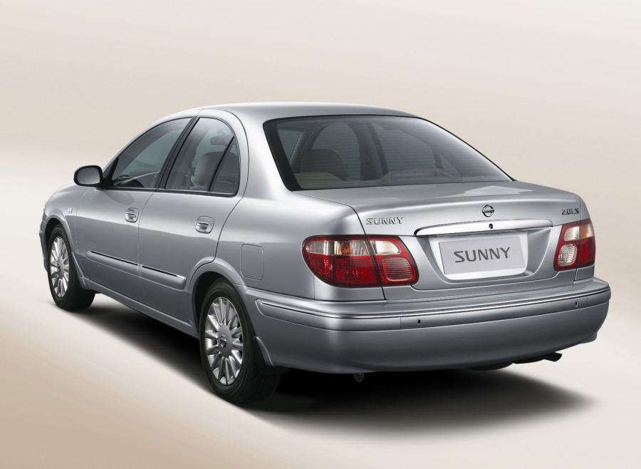  Nissan Sunny 2000 года  (фото 6 из 8)